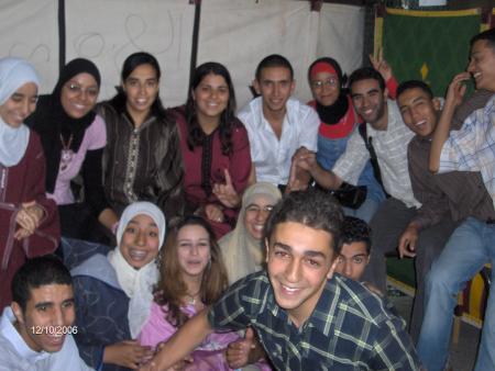 avec les amis a l'ecole